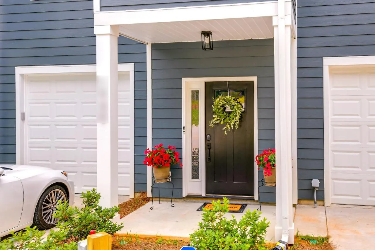 Holiday home Charlotte Getaway With Yard - 3 Mi To Uptown! Villa United States